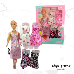 TINY MUÑECA FASHION + 4 VESTIDOS art.53398